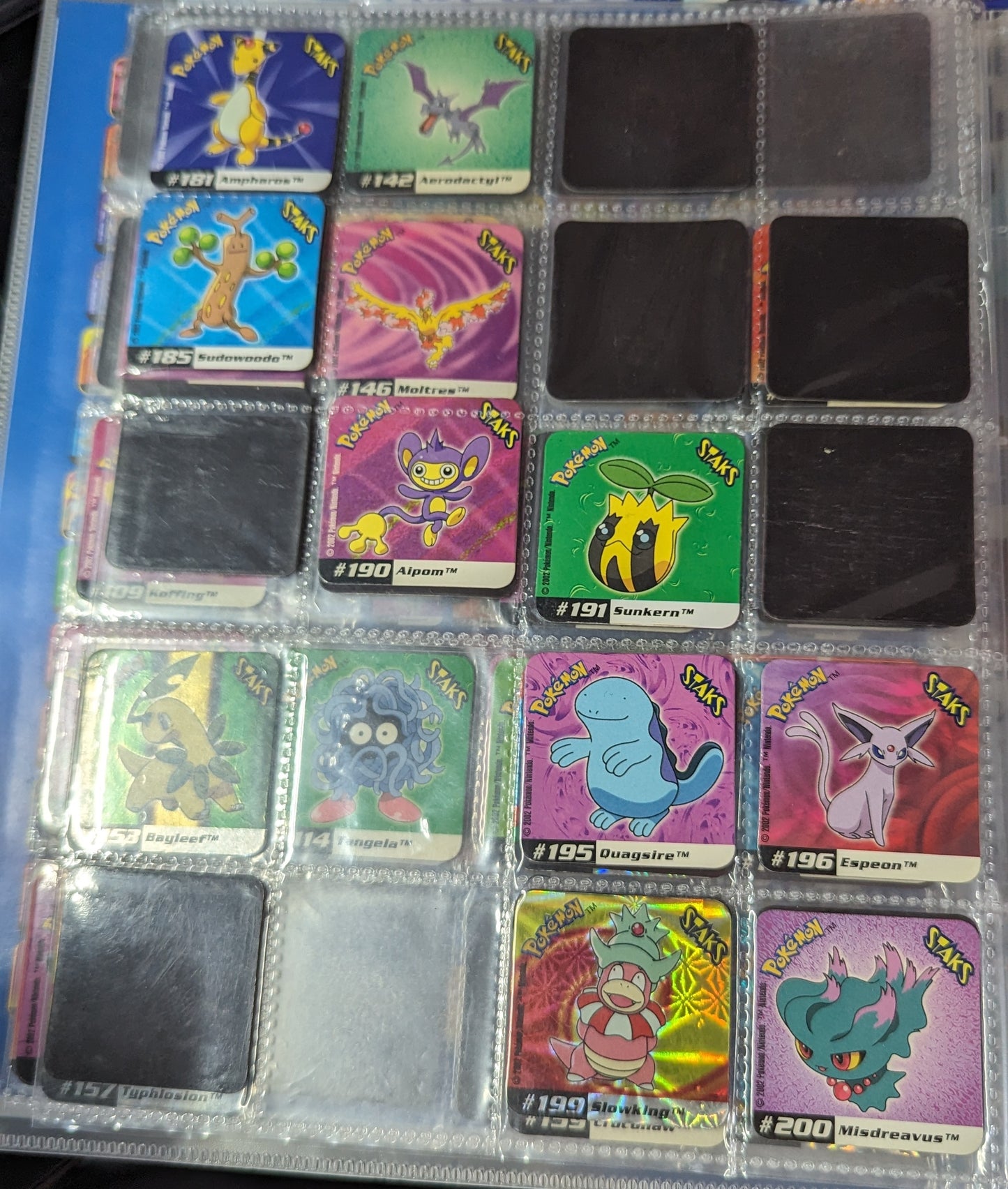 Pokemon Staks Johto League Champions Panini 2002 Magnets & Collectors Folder